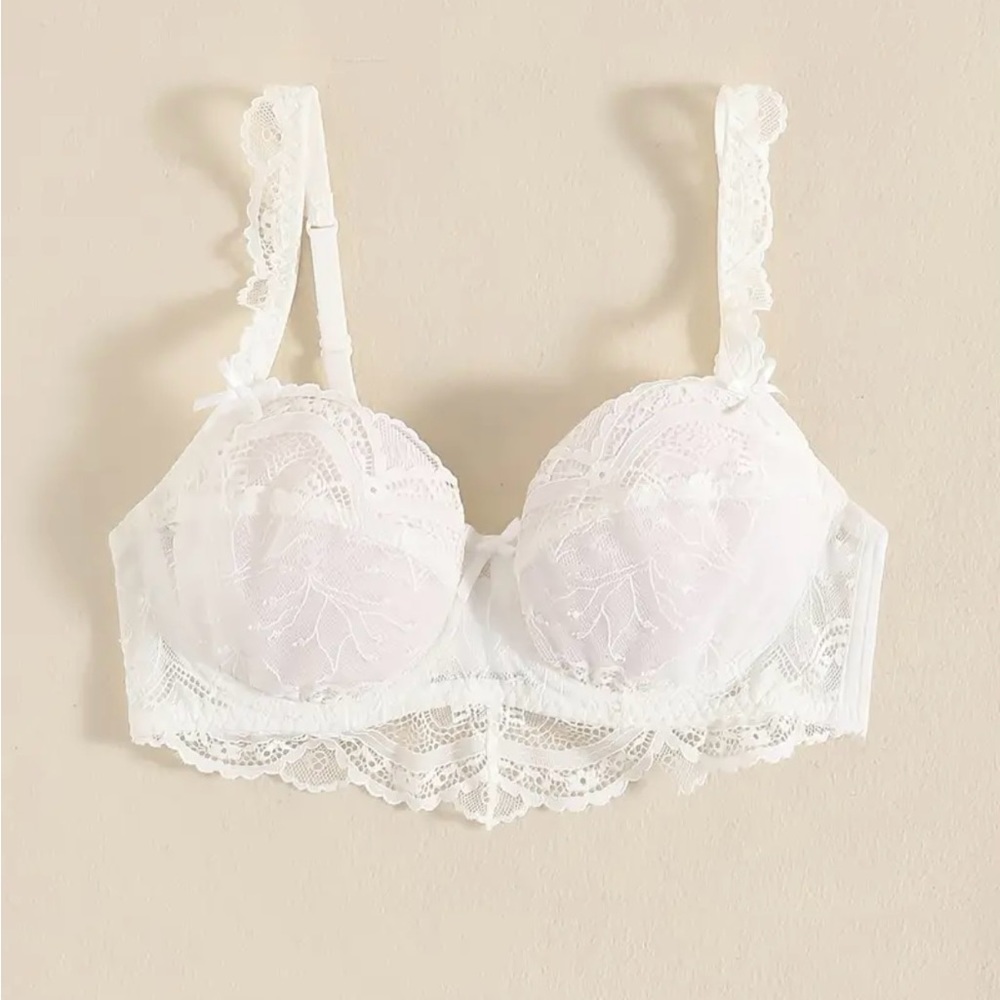 36DD white lace bra